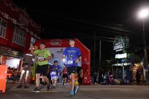 BIB: 513, 5847
                            <button type="button" onclick="openModal(26259062)" class="btn btn-primary btn-sm float-right btn-popup" data-toggle="modal" data-target=".modal-high-quality">
                        <i class="fas fa-shopping-cart"></i> Add to Cart
                    </button>
                                            <button type="button" onclick="isThisMe(26259062, true)" class="btn btn-success btn-sm float-right btn-popup btn-isme hidden" data-toggle="tooltip" data-placement="bottom" title="นี่คือรูปของคุณใช่ไหม คลิกที่นี่เพื่อเอาเข้าอัลบั้ม">
                        <i class="fas fa-plus"></i> Add to album
                    </button>
                    <button type="button" onclick="isThisMe(26259062, false)" class="btn btn-warning btn-sm float-right btn-popup btn-isnotme hidden">
                        <i class="fas fa-ban"></i> Remove from album
                    </button>